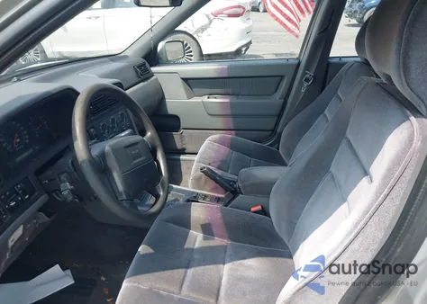 1996 Volvo 850 Glt z USA, uszkodzony, nr VIN YV1LS5544T1279056